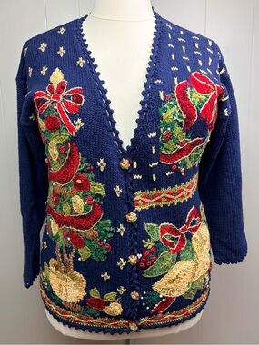 Heirloom Collectibles 1997 Christmas Cardigan Tree Wreath Bells Medium
